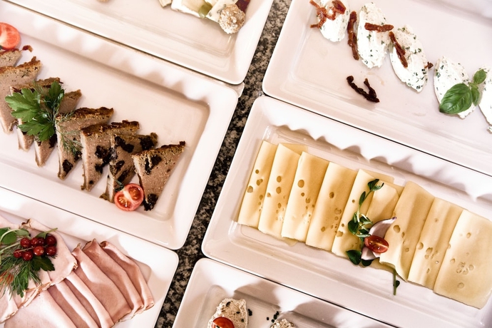 Imagen del bar/restaurante del Hotel Skansen Holiday. Foto 3