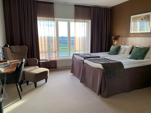 Imagen de la habitación del Hotel Skara Konsthotell. Foto 8