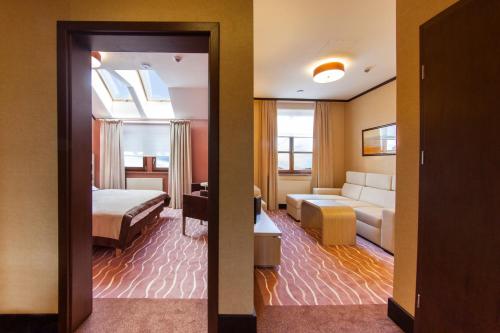 Imagen de la habitación del Hotel Skarbek. Foto 10