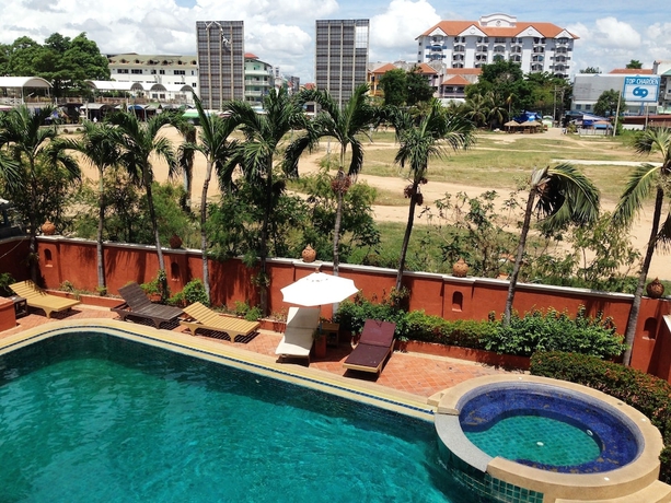 Imagen de la piscina del Hotel Skaw Beach. Foto 19