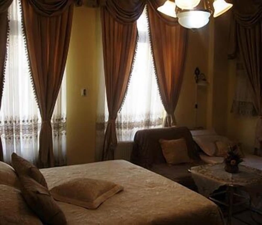 Imagen de la habitación del Hotel Skend. Foto 8