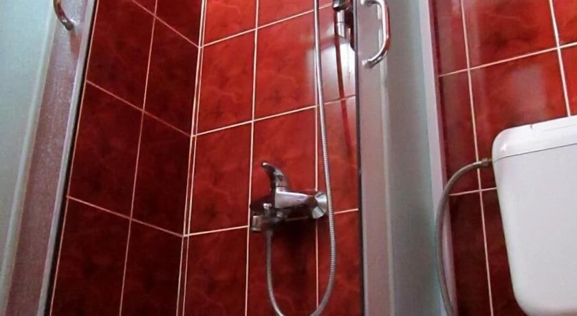Imagen de la habitación del Hotel Skend. Foto 15