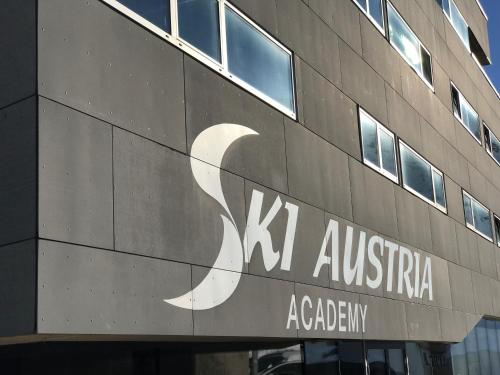 Imagen general del Hotel Ski Austria St.Christoph a.A.. Foto 11