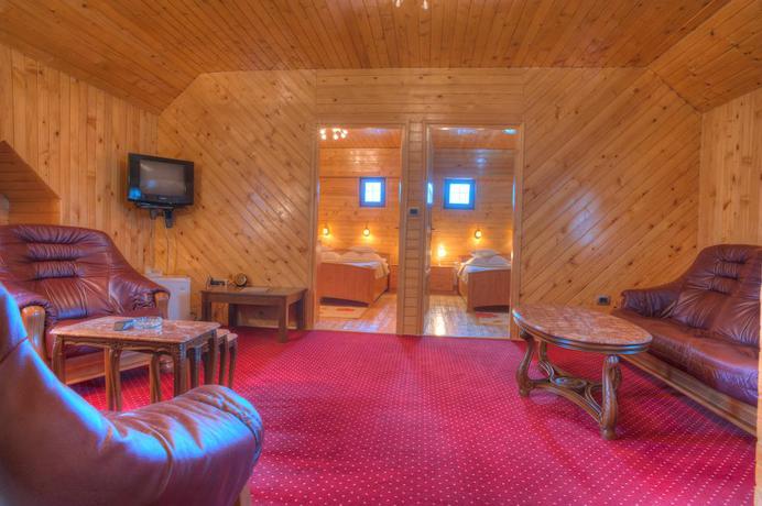 Imagen de la habitación del Hotel Ski, Žabljak. Foto 5