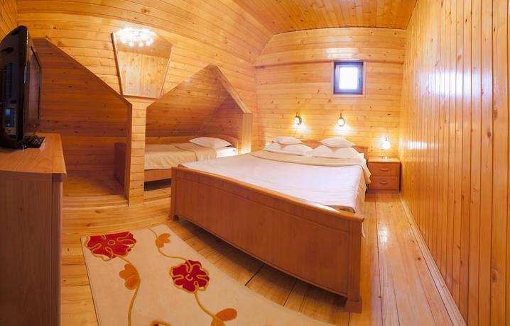 Imagen de la habitación del Hotel Ski, Žabljak. Foto 7