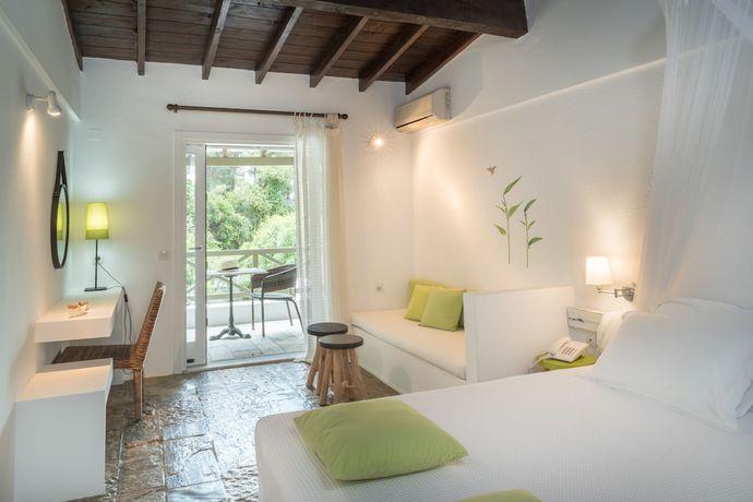 Imagen de la habitación del Hotel Skiathos Holidays. Foto 6