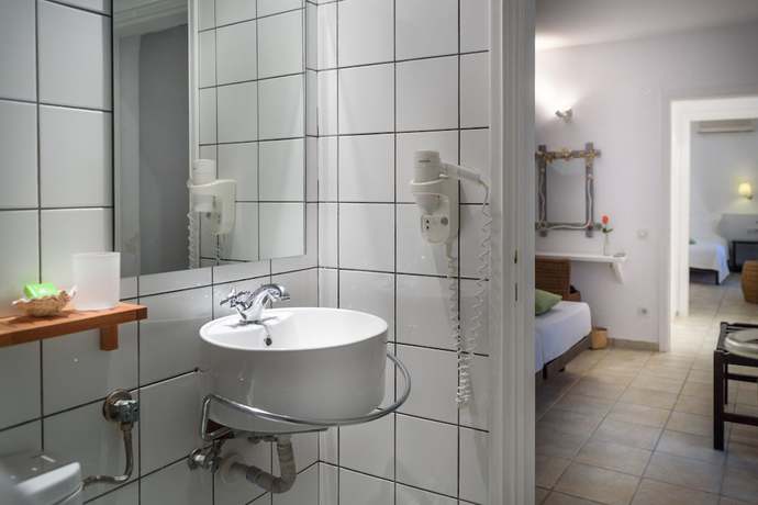 Imagen de la habitación del Hotel Skiathos Holidays. Foto 9