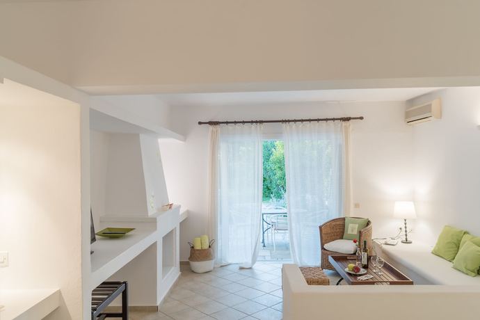 Imagen de la habitación del Hotel Skiathos Holidays. Foto 15