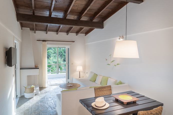 Imagen de la habitación del Hotel Skiathos Holidays. Foto 19