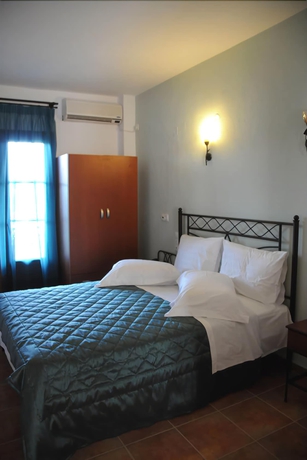 Imagen de la habitación del Hotel Skiathos Island Suites. Foto 5
