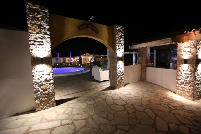 Imagen de los interiores del Hotel Skiathos Island Suites. Foto 16