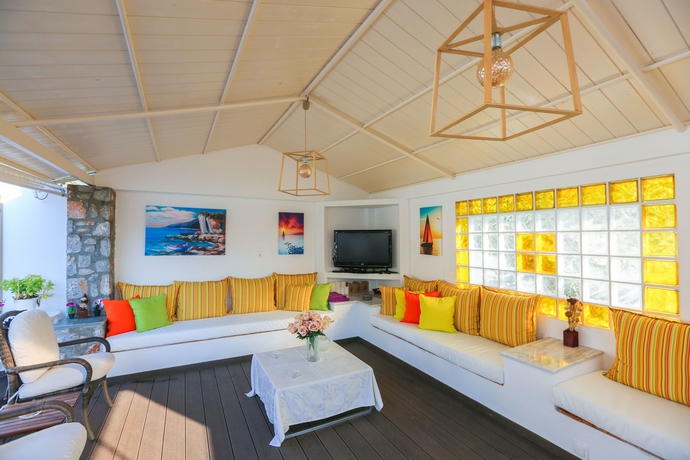 Imagen de los interiores del Hotel Skiathos Island Suites. Foto 19