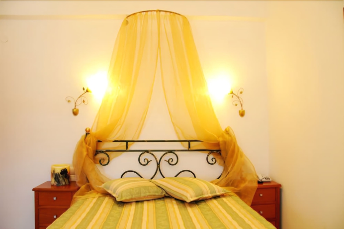 Imagen de la habitación del Hotel Skiathos Island Suites. Foto 11