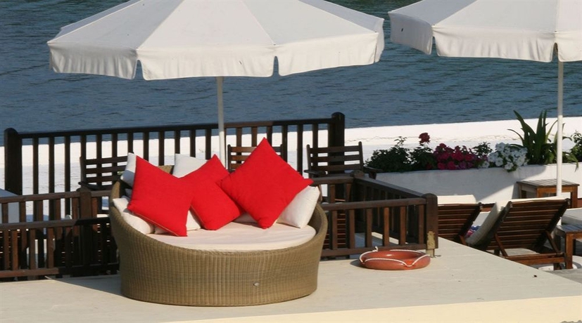 Imagen de los exteriores del Hotel Skiathos Palace. Foto 3