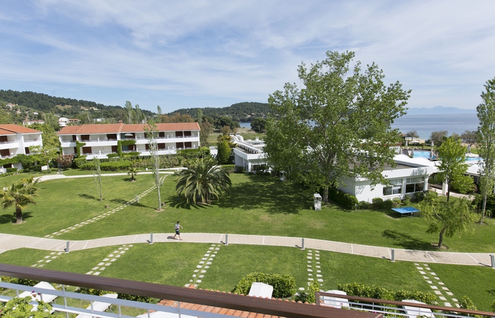 Imagen de los exteriores del Hotel Skiathos Princess Resort. Foto 6