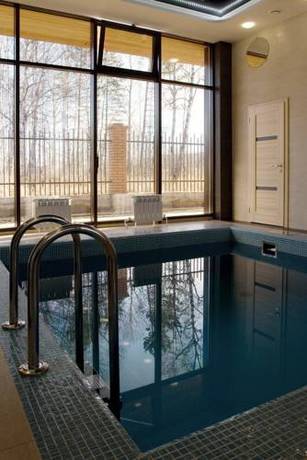 Imagen de la piscina del Hotel Ski-let Hotel. Foto 10