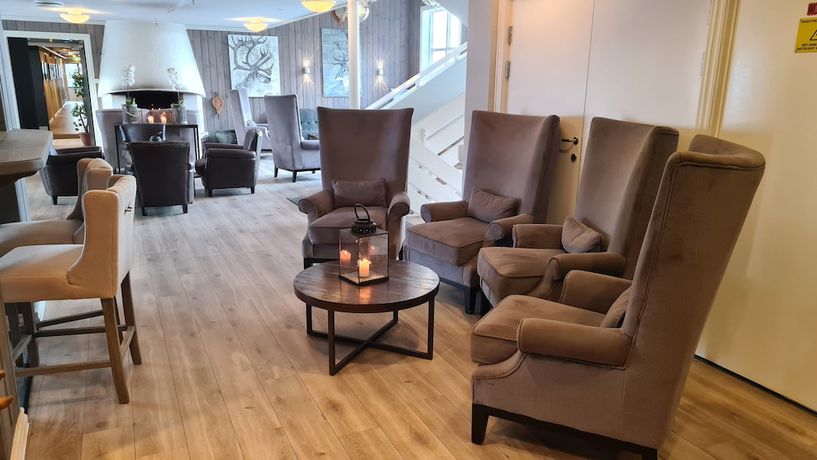 Imagen de los interiores del Hotel Skinnarbu. Foto 16