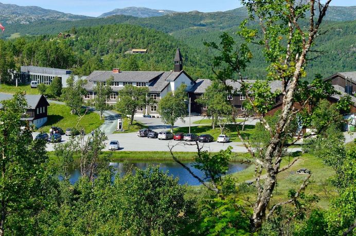 Imagen de los exteriores del Hotel Skinnarbu. Foto 14