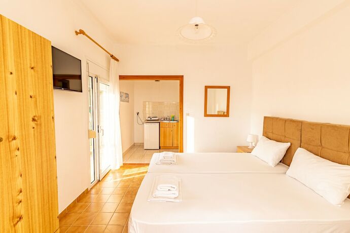 Imagen de la habitación del Hotel Skioni Studios. Foto 15