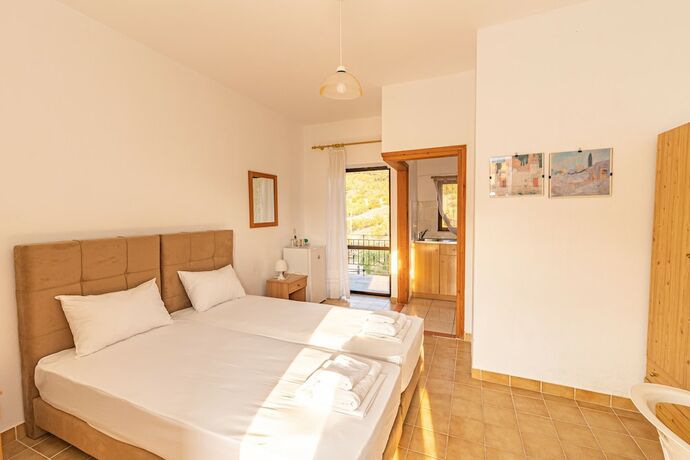 Imagen de la habitación del Hotel Skioni Studios. Foto 16