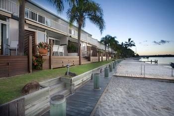 Imagen general del Hotel Skippers Cove Waterfront Resort. Foto 1