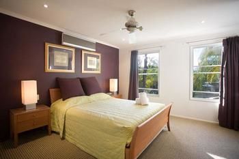 Imagen de la habitación del Hotel Skippers Cove Waterfront Resort. Foto 4