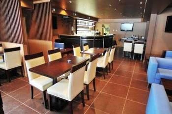 Imagen de la habitación del Hotel Skky. Foto 5