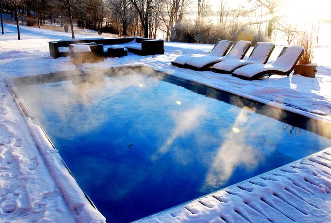 Imagen de la piscina del Hotel Skogshem and Wijk. Foto 14