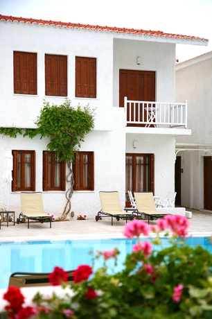 Imagen de la piscina del Hotel Skopelos Village. Foto 15