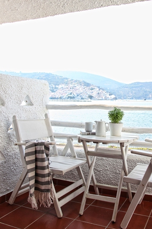 Imagen de la habitación del Hotel Skopelos Village. Foto 6