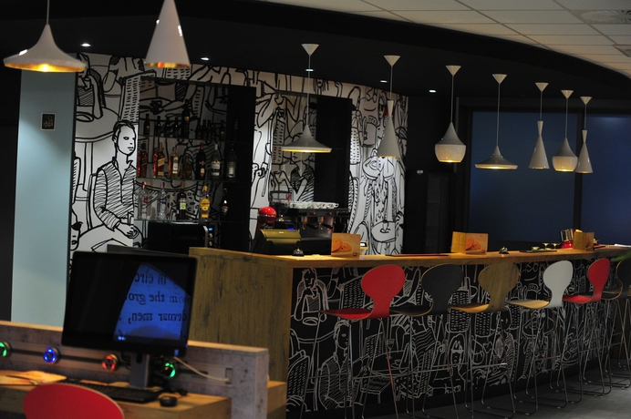 Imagen del bar/restaurante del Hotel Skopje City Center. Foto 3