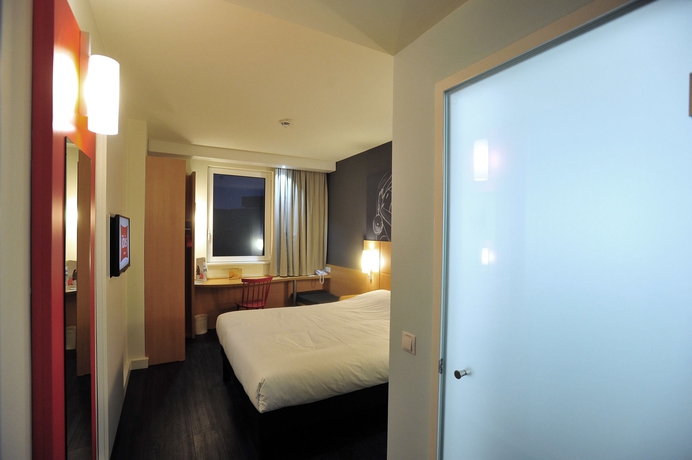 Imagen de la habitación del Hotel Skopje City Center. Foto 7