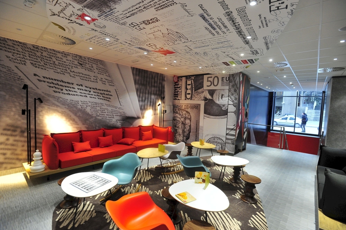 Imagen de los interiores del Hotel Skopje City Center. Foto 14