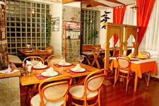 Imagen del bar/restaurante del Hotel Skopje. Foto 6