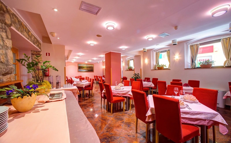 Imagen del bar/restaurante del Hotel Skradinski Buk. Foto 6