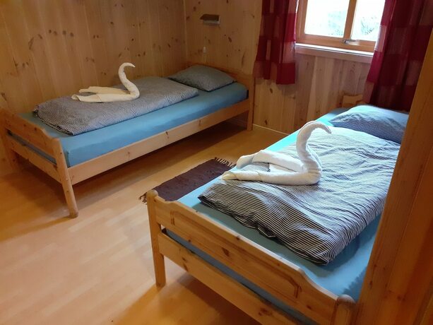 Imagen de la habitación del Hotel Skudenes Camping. Foto 14