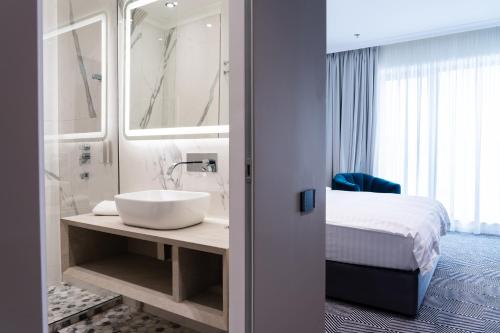 Imagen general del Hotel Sky Airport. Foto 9