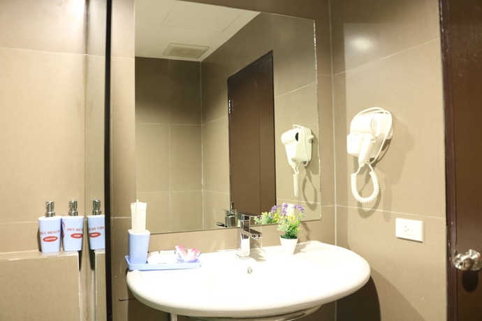 Imagen de la habitación del Hotel Sky Beach Aonang. Foto 15