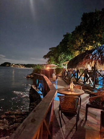 Imagen del bar/restaurante del Hotel Sky Beach Rooms. Foto 1