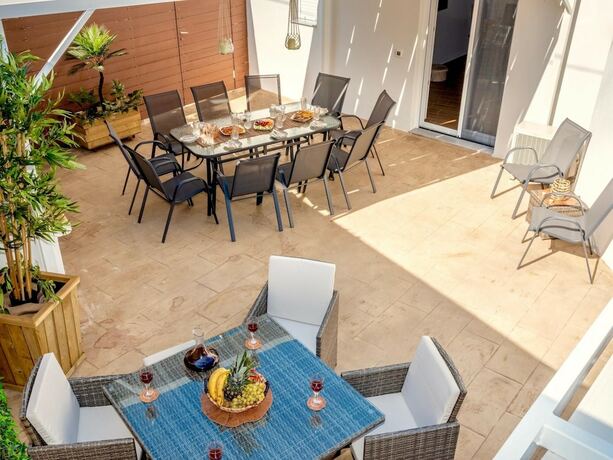 Imagen general del Hotel Sky Beachfront Villa With Private Pool. Foto 7