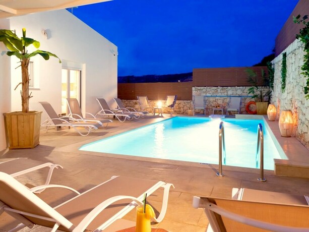 Imagen general del Hotel Sky Beachfront Villa With Private Pool. Foto 17