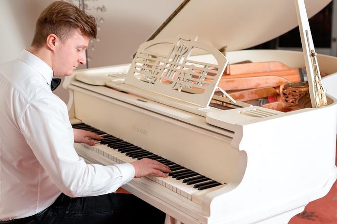 Imagen de los interiores del Hotel Sky Business. Foto 20