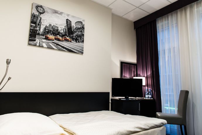 Imagen de la habitación del Hotel Sky Business. Foto 15