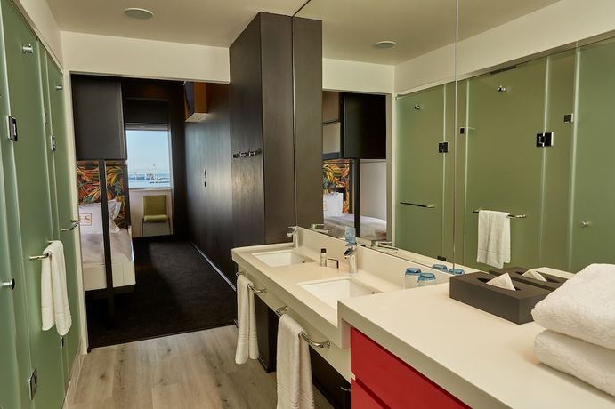 Imagen de la habitación del Hotel Sky Cape Town. Foto 6