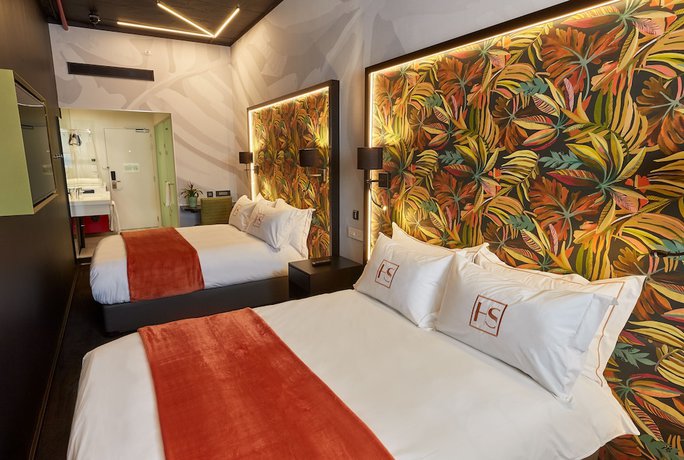 Imagen de la habitación del Hotel Sky Cape Town. Foto 7