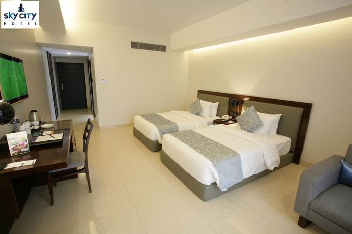 Imagen de la habitación del Hotel Sky City Dhaka. Foto 9