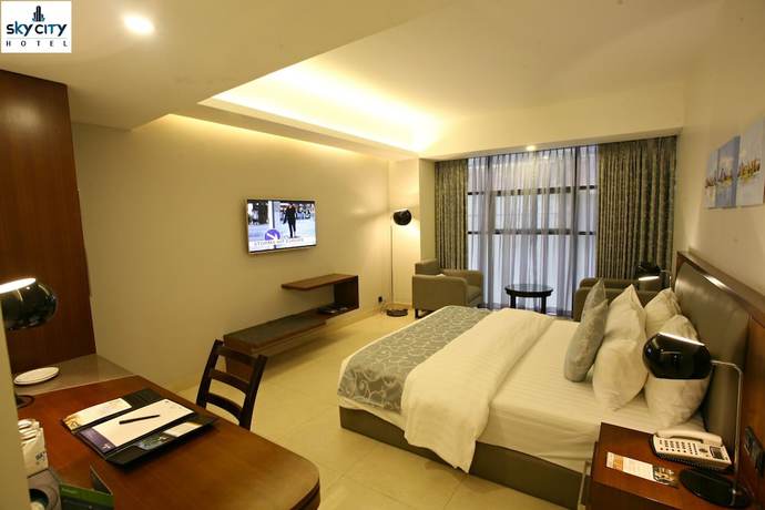Imagen de la habitación del Hotel Sky City Dhaka. Foto 10