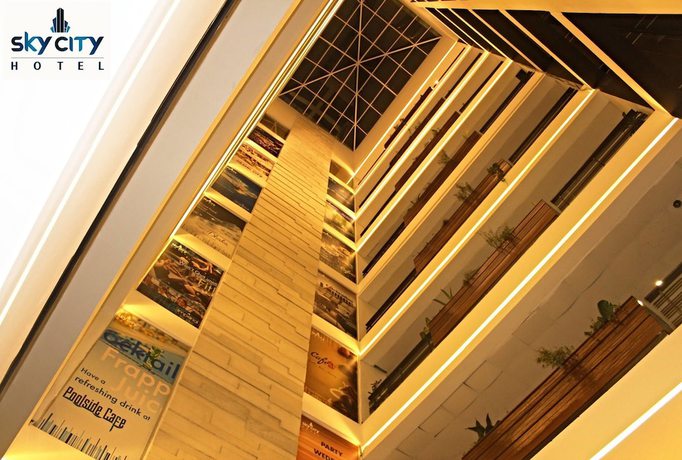 Imagen de los interiores del Hotel Sky City Dhaka. Foto 18