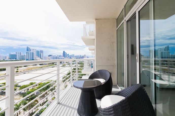Imagen de la habitación del Hotel Sky City at Midtown. Foto 7