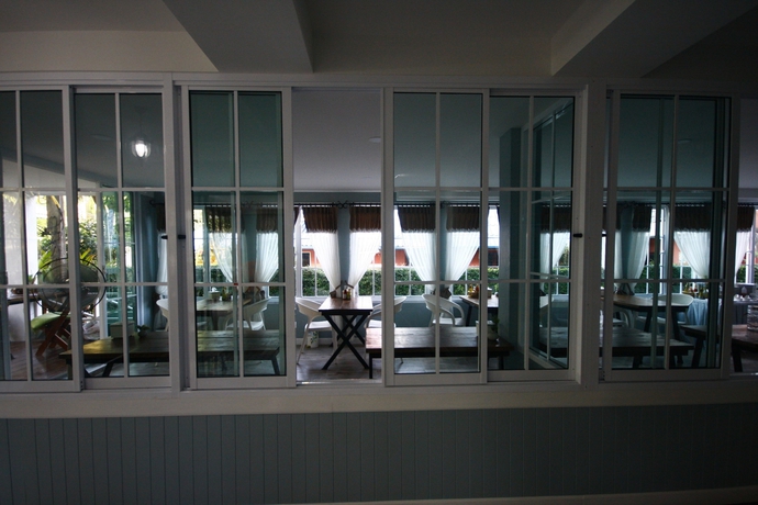 Imagen del bar/restaurante del Hotel Sky Cottage. Foto 3